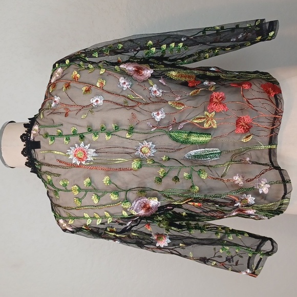 Chris McLaughlin Sheer Embroidered Shrug - Picture 5 of 10